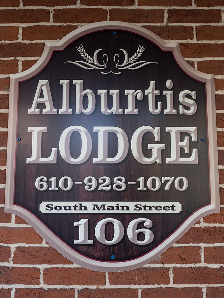 Alburtis Lodge